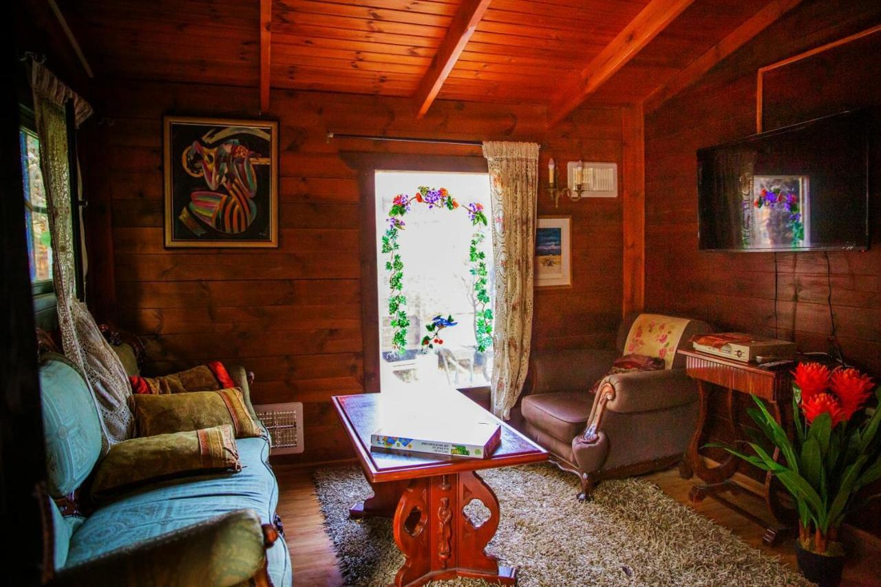 Family Cabin Menaẖemya Buitenkant foto