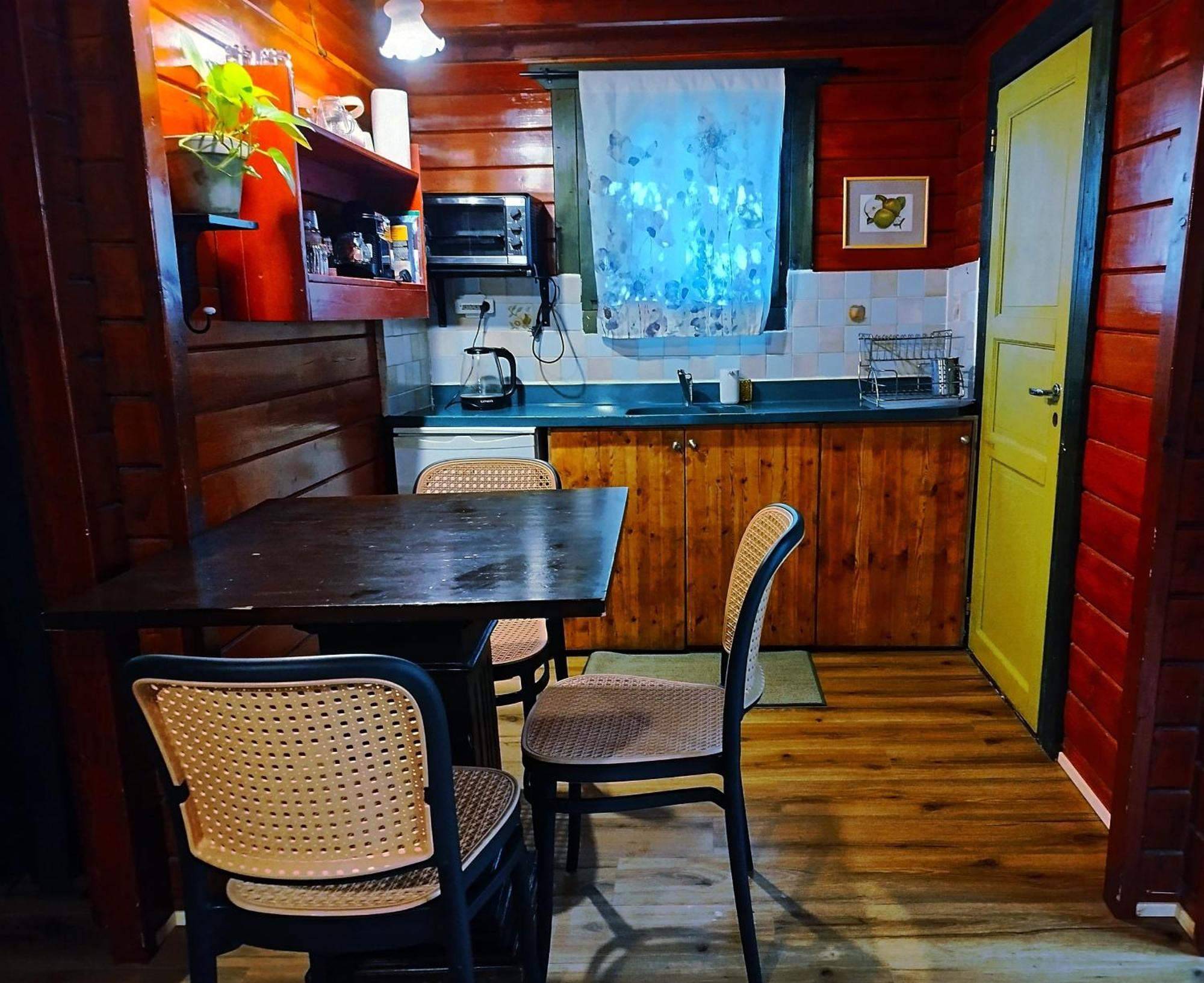 Family Cabin Menaẖemya Buitenkant foto